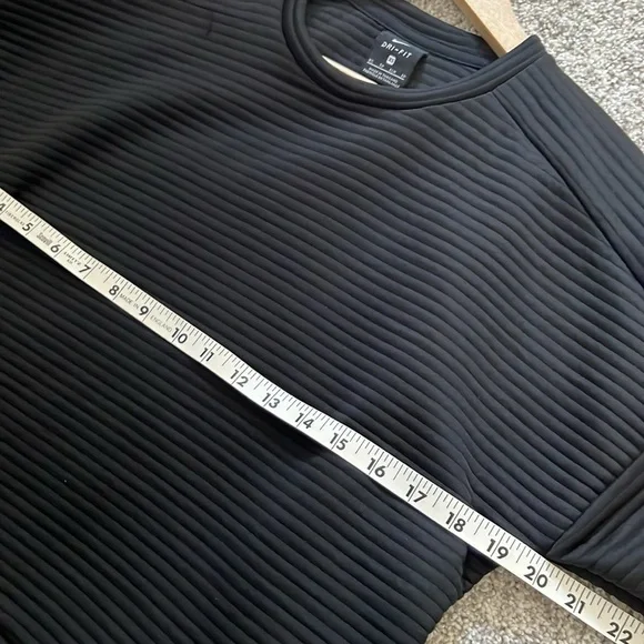 Nike Dri-Fit Training Crew Top Sweatshirt Black CD8991-010 Size XS Women - Picture 8 of 10